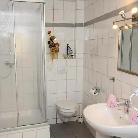 Neptuns Ankerplatz Hotel 3*